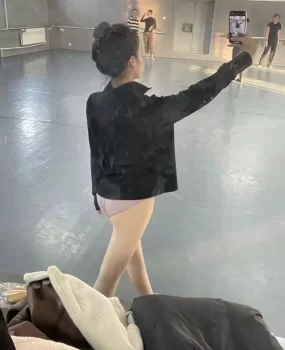 杭州艺术学院兮兮逼紧水多