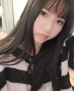 年轻美女，以前在场子待过，服务超好