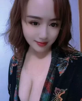 普陀大奶翘臀人妻