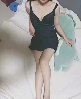 兼职的大奶温柔女孩