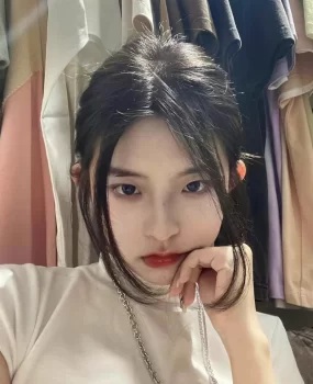 哈尔滨，热辣高颜美女，美腿，容易高潮，抽搐