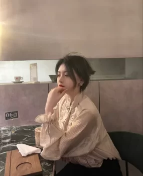 舌吻绿茶系嫩妹