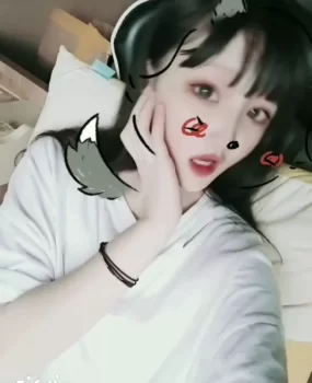 小女生