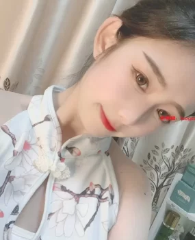 00年的极品粉嫩水多大长腿