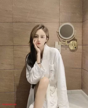 深圳体验极品嫩模帝皇级服务