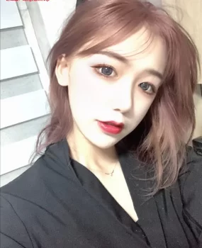 御姐型嫩模技术专业，最适合调教