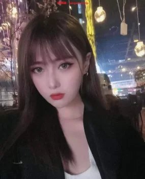 温州真实学生兼职，身材白嫩，发育完美