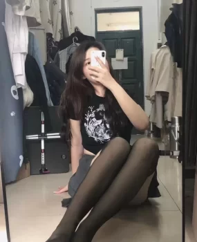 广州制服黑丝大长腿小姐姐兼职