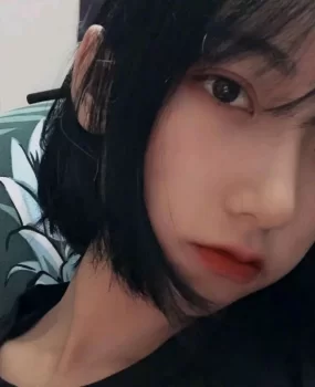 21岁萝莉嫩妹